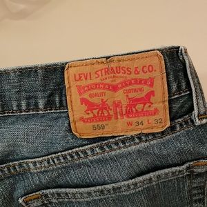 Levi’s jeans. Mens w 34x l 32